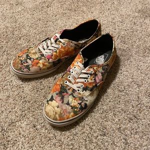 Vans women’s tennis shoes size 10